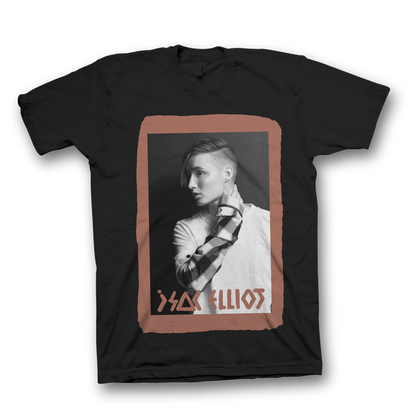 Isac Elliot: Black T-shirt